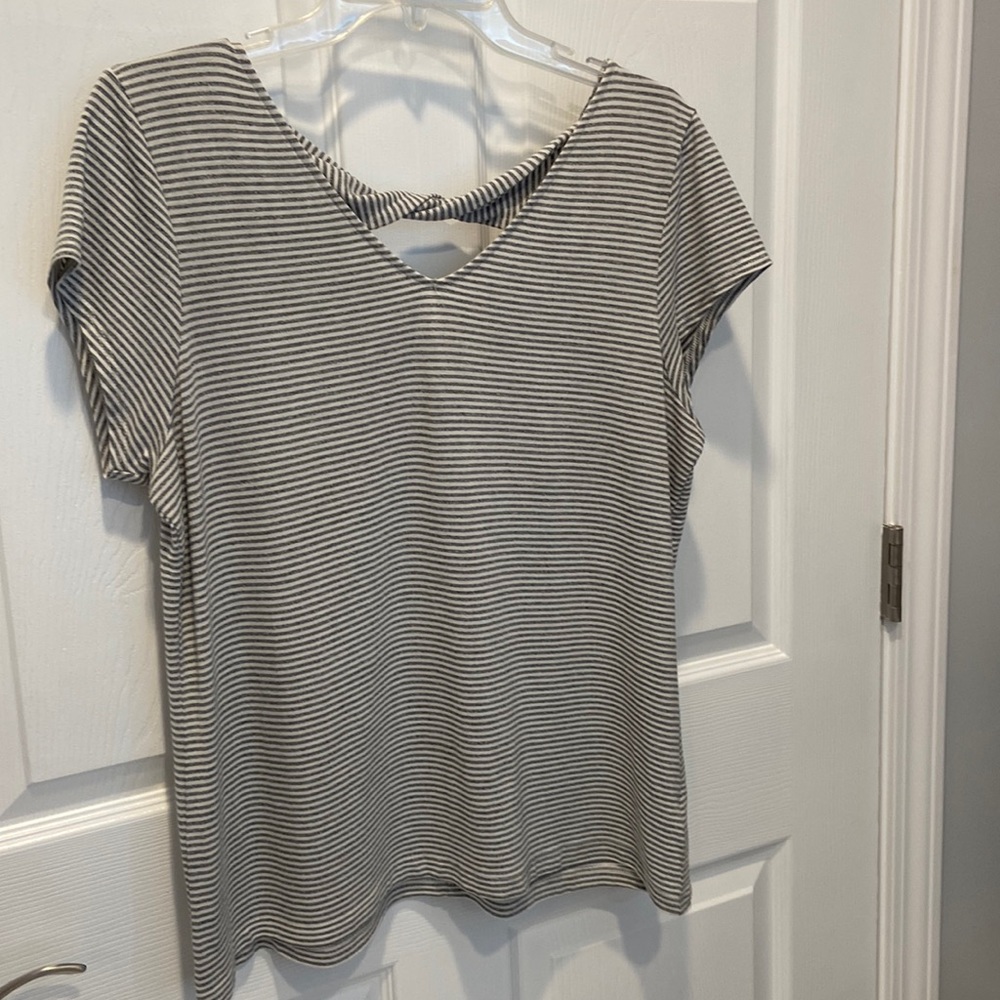 Top by Rachael Zoe size XL